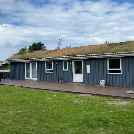 Anelisa - 1-2km From The Sea In Nw Jutland By Interhome *